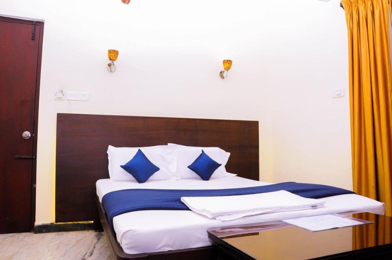 Fabexpress Prana Grande Hotel Pondicherry Exterior photo