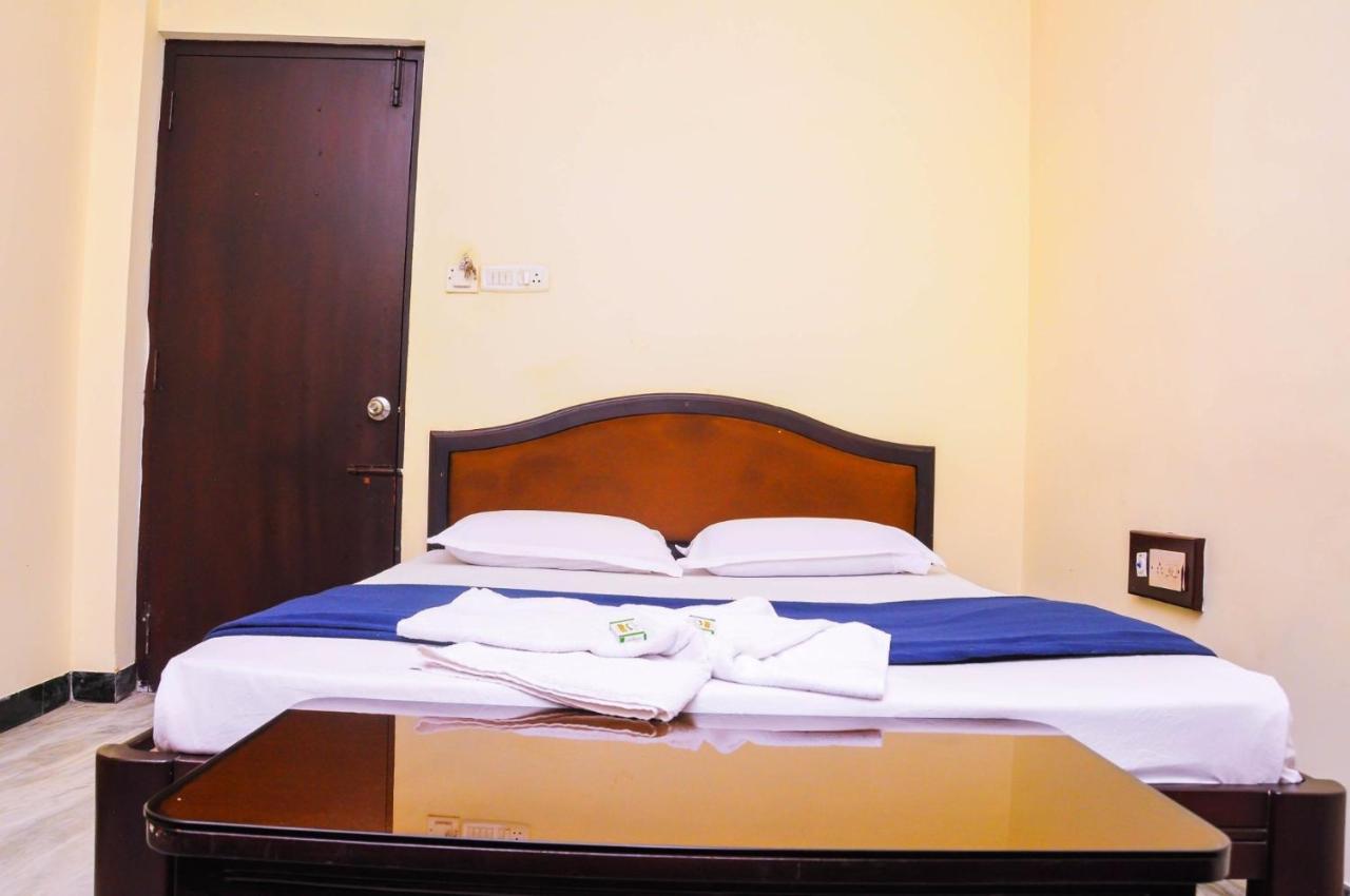 Fabexpress Prana Grande Hotel Pondicherry Exterior photo