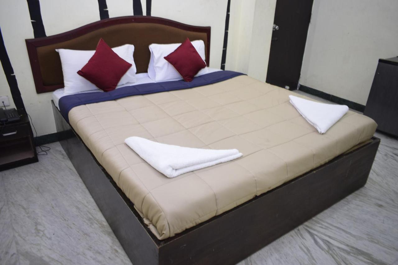 Fabexpress Prana Grande Hotel Pondicherry Exterior photo