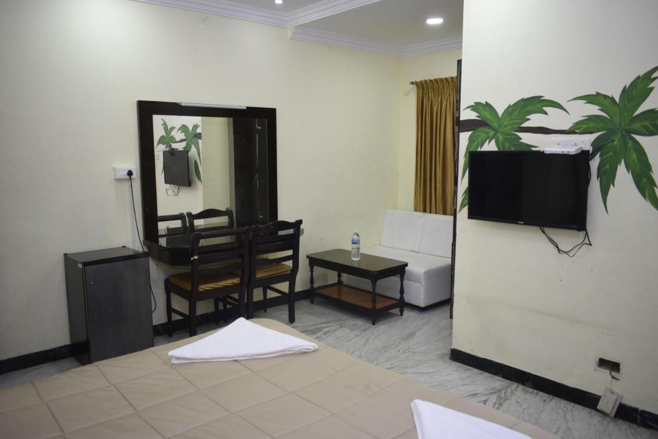 Fabexpress Prana Grande Hotel Pondicherry Exterior photo
